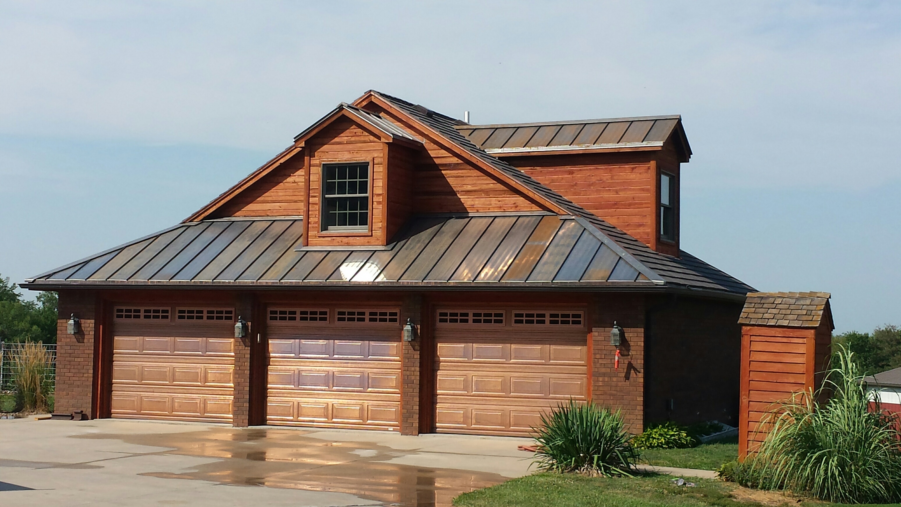 Mixing Exterior Home Textures for Added Curb Appeal